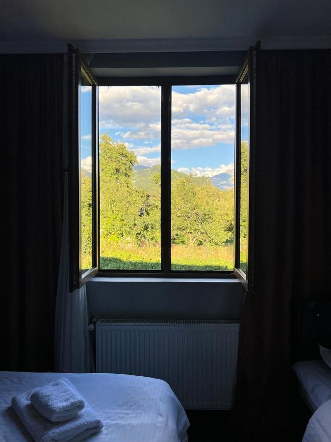 Monte Bianco Bed & Breakfast Mestia Eksteriør bilde