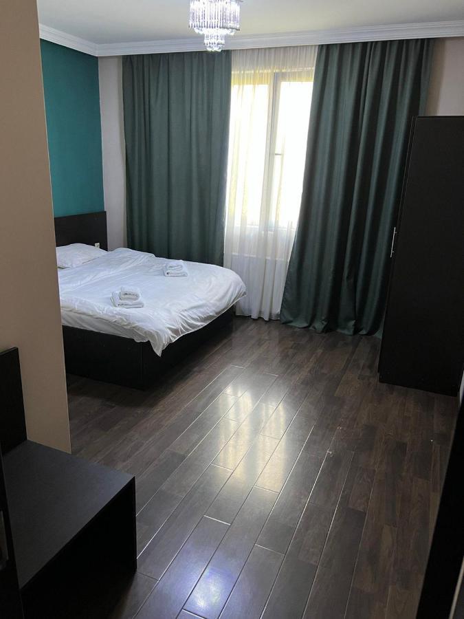 Monte Bianco Bed & Breakfast Mestia Eksteriør bilde